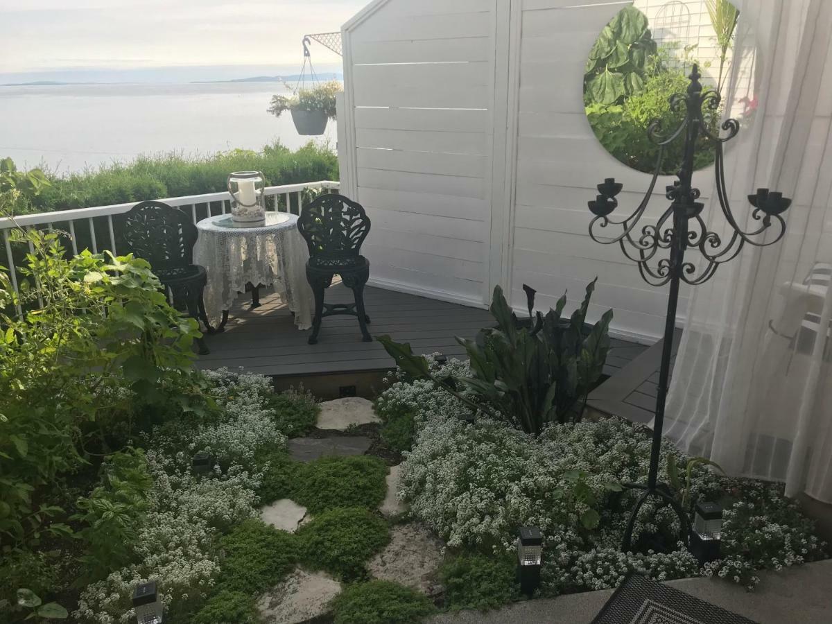 Donna'S Bed & Breakfast White Rock Extérieur photo